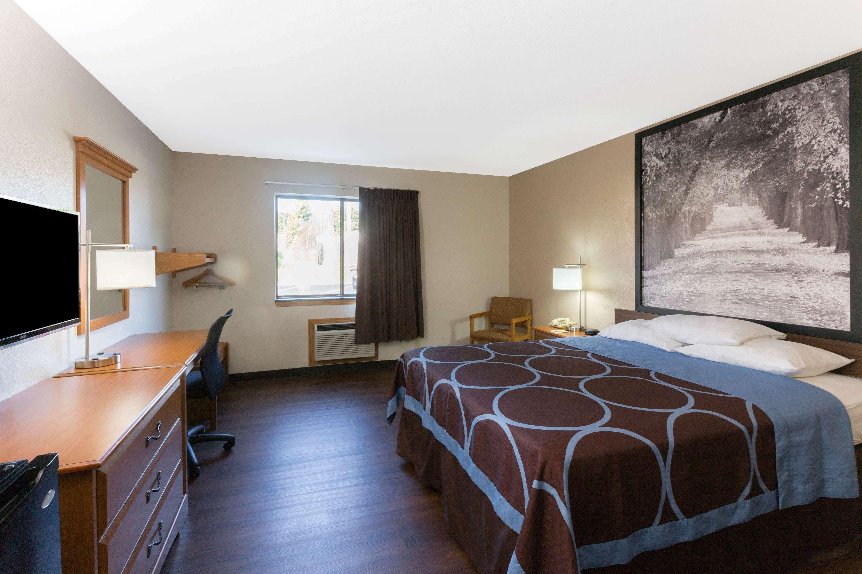 Hotel Super 8 By Wyndham Radcliff Ft. Knox Area Zewnętrze zdjęcie